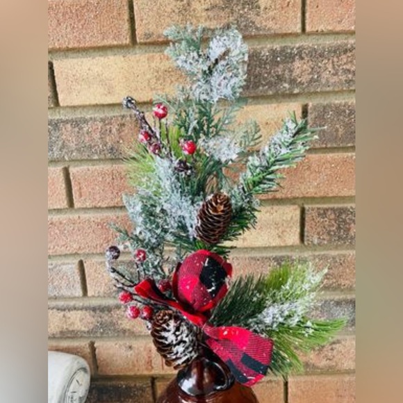 *Sparkle Buffalo Check Pine Spray - Picture 5 of 10